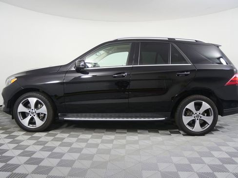 Used 2019 Mercedes-Benz GLE 400 4MATIC image 6