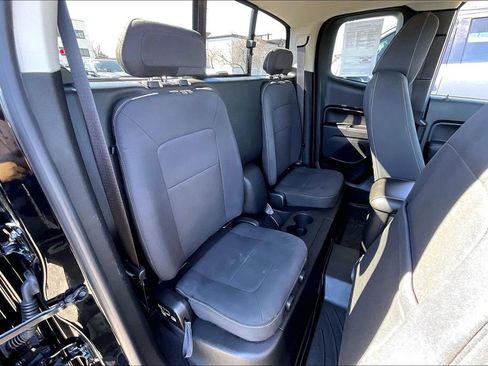 Used 2017 GMC Canyon SLE w/ SLE Convenience Package image 25