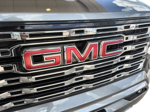 Certified 2025 GMC Canyon Denali AWD/4WD image 33