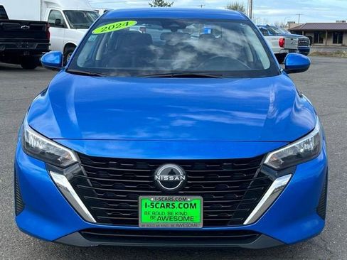Used 2024 Nissan Sentra SV FWD image 2
