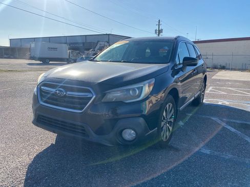 Used 2018 Subaru Outback 2.5i Touring image 7