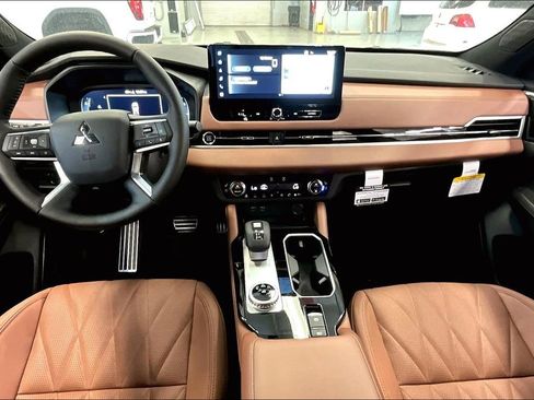New 2026 Mitsubishi Outlander SEL FWD image 5