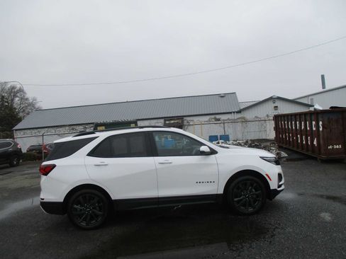 Used 2023 Chevrolet Equinox RS w/ RS Leather Package image 7