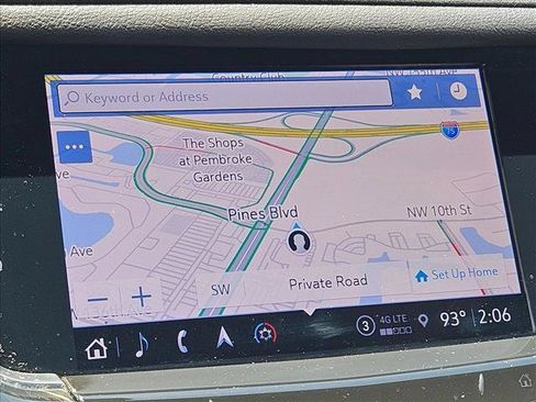 Used 2023 Cadillac XT6 Premium Luxury w/ Technology Package FWD image 11