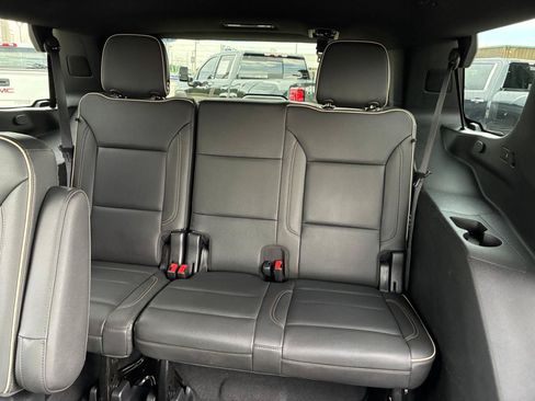 Used 2021 Chevrolet Tahoe Premier AWD/4WD image 31