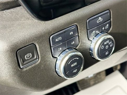 Used 2022 GMC Sierra 1500 Elevation w/ Preferred Package image 10