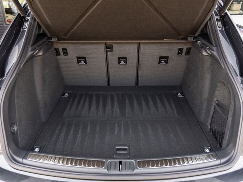 New 2026 Porsche Macan image 41