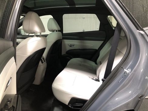 Used 2025 Hyundai Tucson Limited image 17