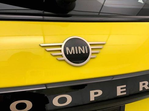Certified 2025 MINI Cooper S image 30