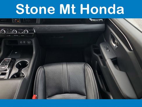 Used 2023 Honda Pilot Elite image 19
