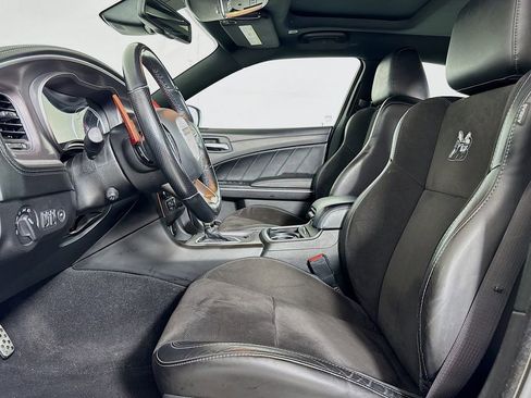 Used 2022 Dodge Charger Scat Pack RWD image 11