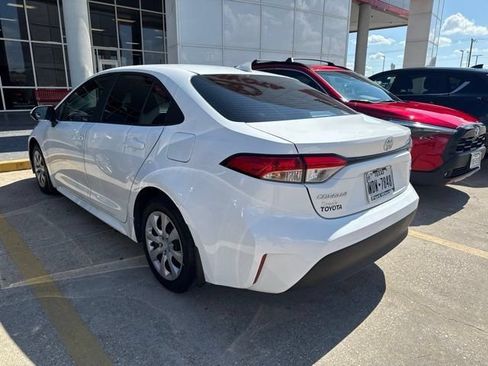 Used 2024 Toyota Corolla LE FWD image 6