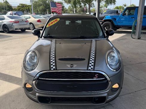 Used 2018 MINI Cooper S FWD image 2
