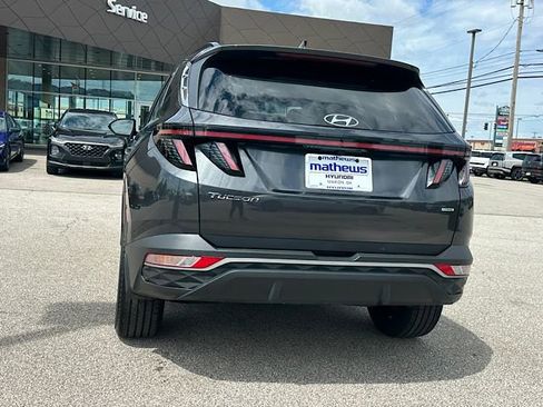 Used 2023 Hyundai Tucson SEL w/ Convenience Package AWD/4WD image 5