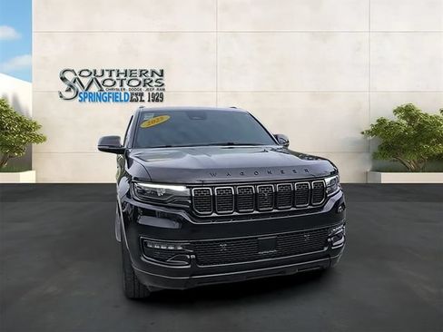 Used 2025 Jeep Wagoneer Series II w/ Convenience Group I AWD/4WD image 39