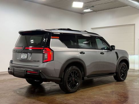 Used 2026 Nissan Armada PRO-4X AWD/4WD image 4
