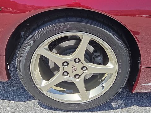 Used 2003 Chevrolet Corvette Convertible w/ Preferred Equipment Group1 RWD image 8
