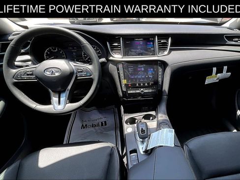 Certified 2025 INFINITI QX50 Luxe image 10
