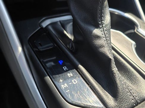 Used 2022 Toyota Highlander LE FWD image 24