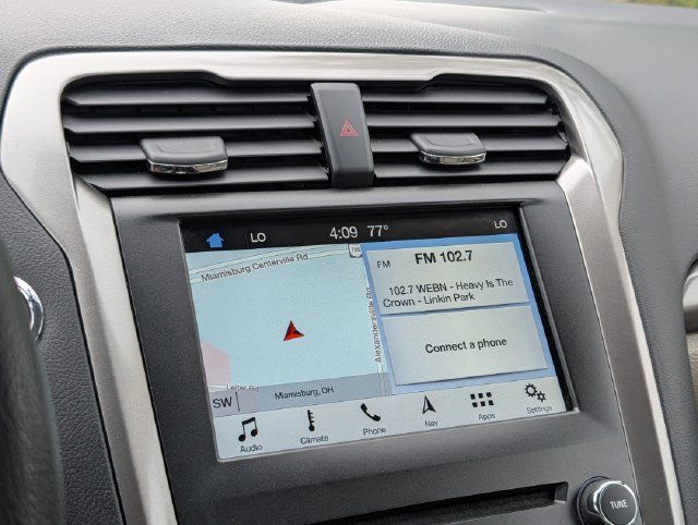 Used 2017 Ford Fusion SE FWD image 19