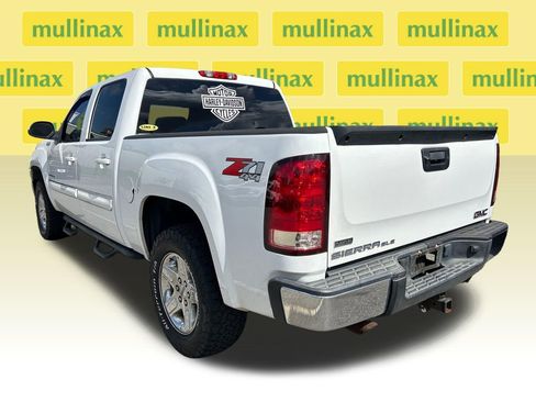Used 2012 GMC Sierra 1500 SLE w/ All-Terrain Package AWD/4WD image 3