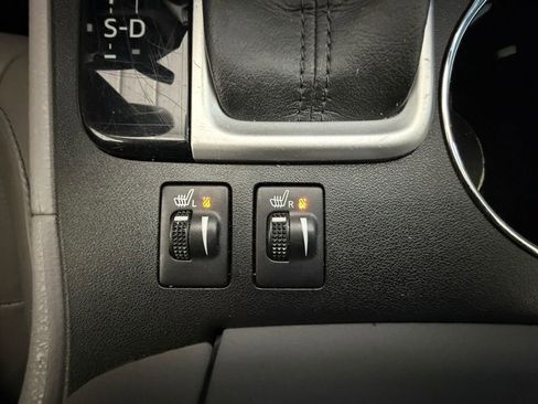 Used 2017 Toyota Highlander XLE FWD image 11