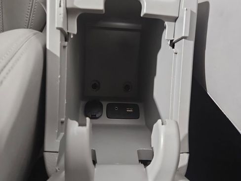 Used 2012 Subaru Forester 2.5X Limited AWD/4WD image 25