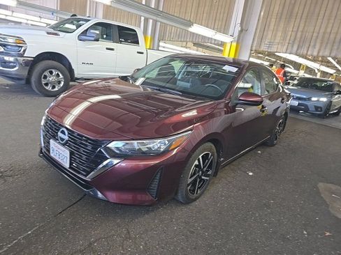 Used 2024 Nissan Sentra SV FWD image 2