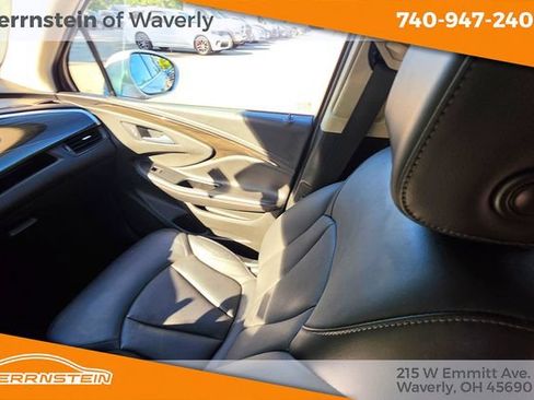 Used 2019 Buick Envision Essence FWD image 11