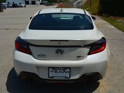 Used 2022 Toyota GR86 w/ ALL Weather Mat Package (TMS) RWD image 5