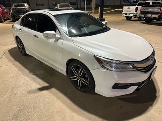 Used 2017 Honda Accord Touring video 1
