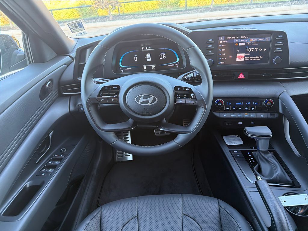 New 2026 Hyundai Elantra SEL Sport FWD image 21