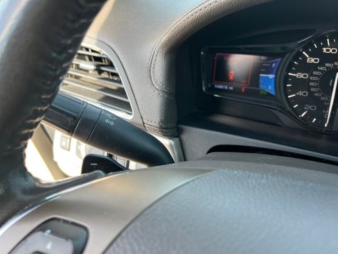 Used 2013 Lincoln MKX Base image 12