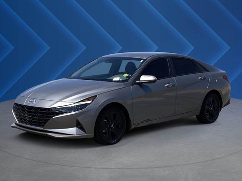 Certified 2023 Hyundai Elantra SEL FWD image 7