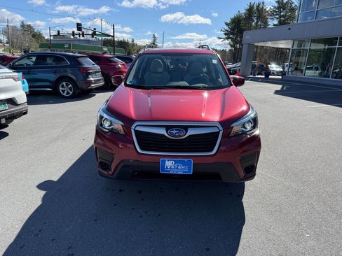 Used 2019 Subaru Forester Premium w/ All-Weather Package AWD/4WD image 3