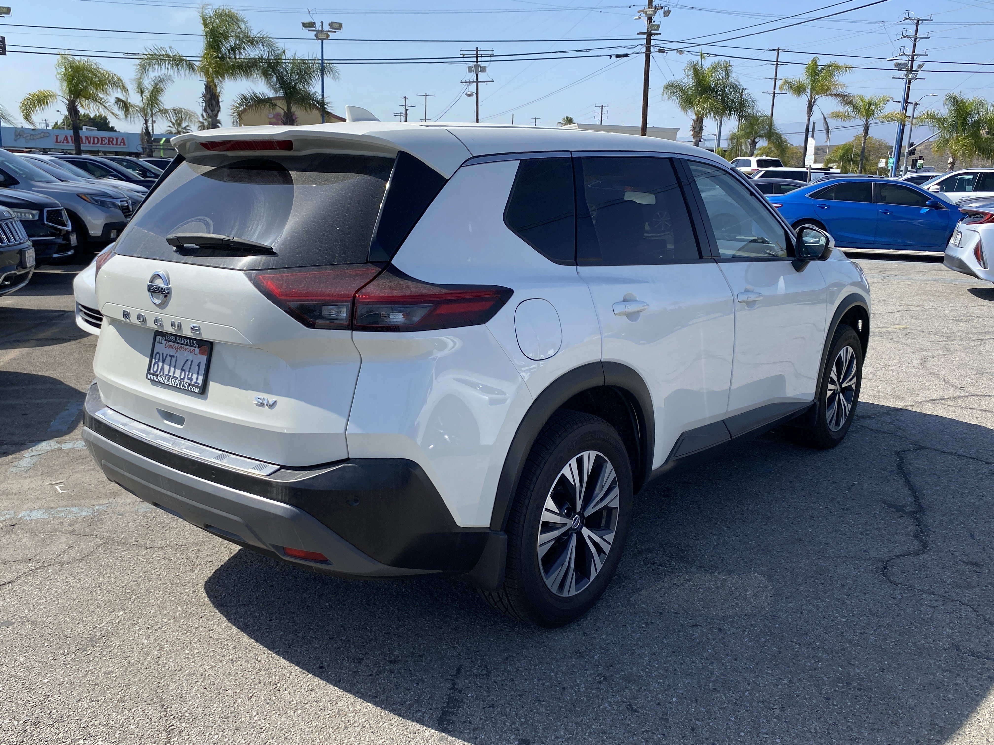 Used 2021 Nissan Rogue SV FWD image 7