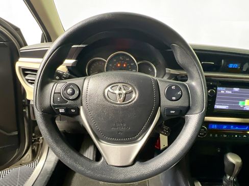 Used 2016 Toyota Corolla LE image 10