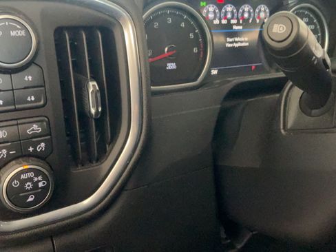 Used 2021 Chevrolet Silverado 1500 High Country AWD/4WD image 21