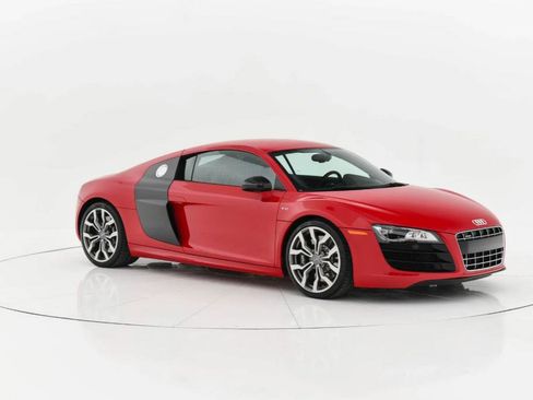Used 2010 Audi R8 V10 image 1