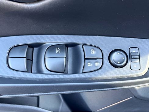 New 2025 Nissan Sentra S image 16