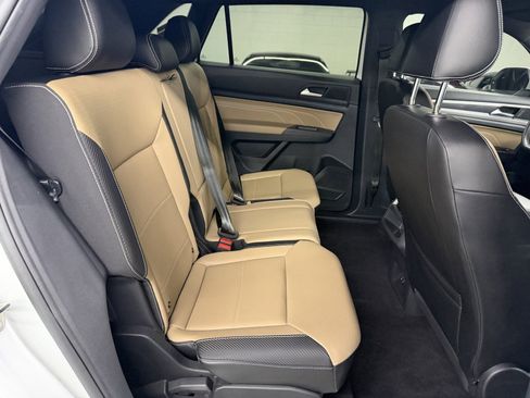 Used 2021 Volkswagen Atlas Cross Sport SEL image 21