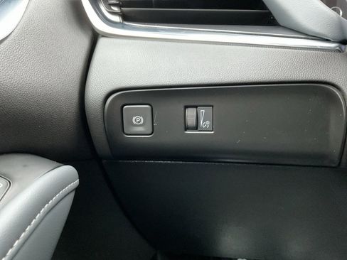 Used 2024 Buick Enclave Essence w/ LPO, Floor Liner Package image 21