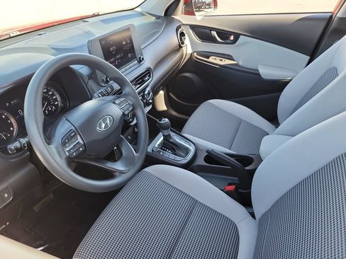 Used 2023 Hyundai Kona SE AWD/4WD image 3