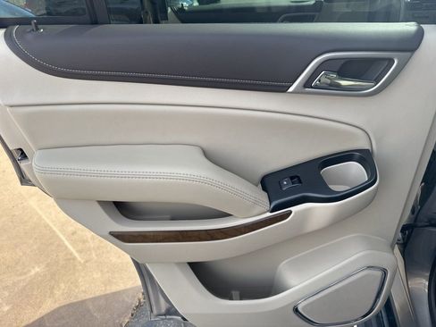 Used 2019 GMC Yukon Denali image 24