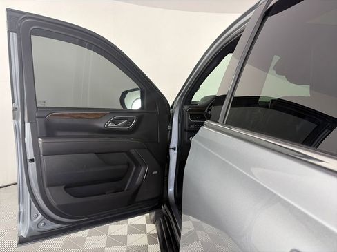 Used 2023 Chevrolet Tahoe Premier w/ Advanced Technology Package image 10