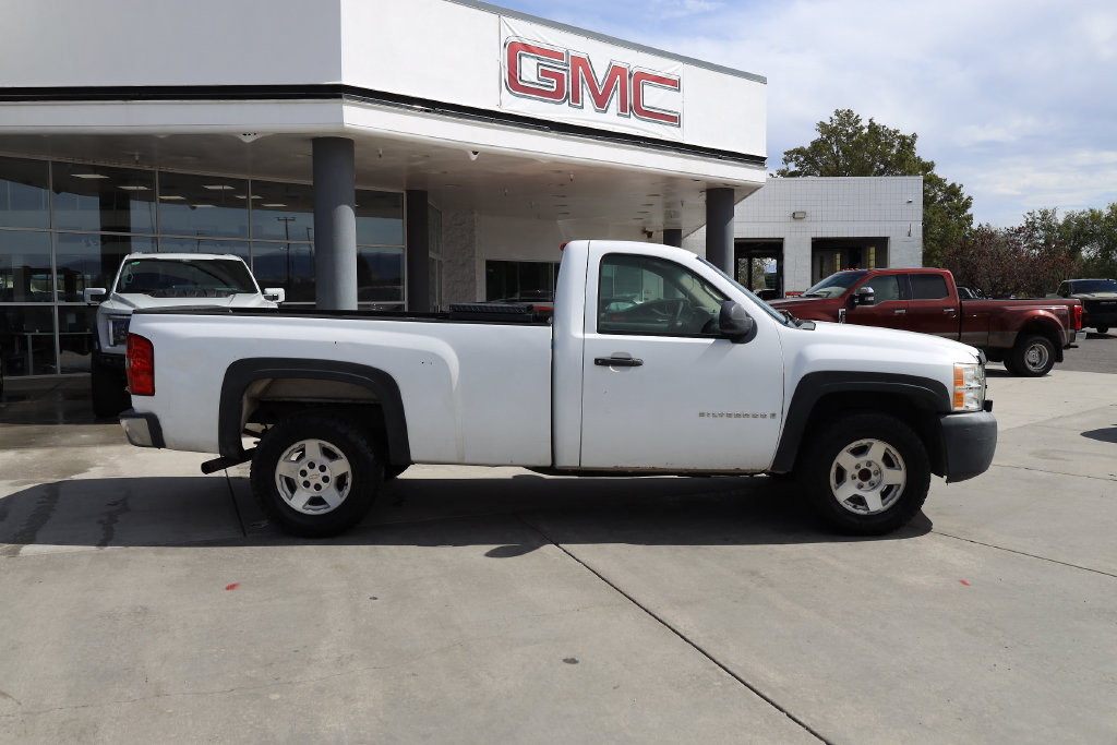 Used 2008 Chevrolet Silverado 1500 W/T RWD image 7