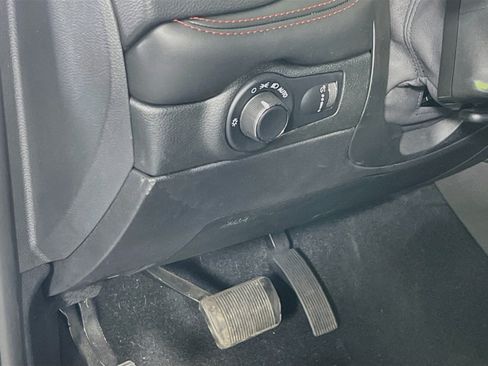 Used 2023 Dodge Durango GT AWD/4WD image 10