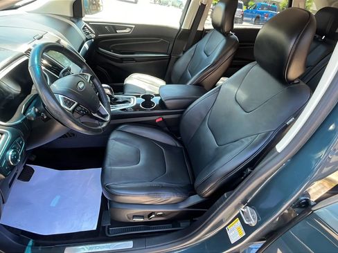 Used 2016 Ford Edge Titanium AWD/4WD image 2