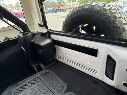 Used 2012 Jeep Wrangler Unlimited Sahara w/ Dual Top Group AWD/4WD image 41