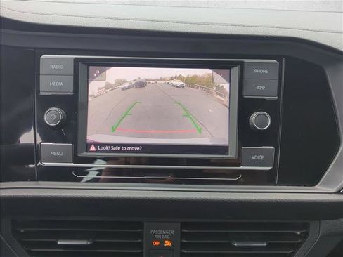 Used 2024 Volkswagen Jetta SE image 14